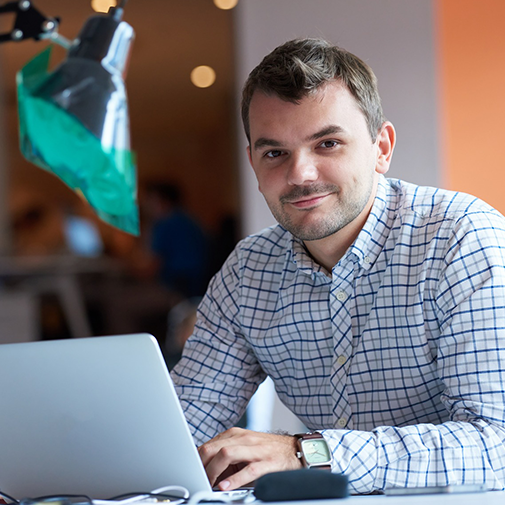 配送管理課　K・F